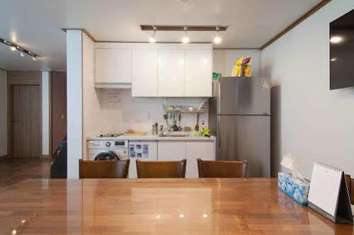 Cube Guesthouse Сеул Экстерьер фото