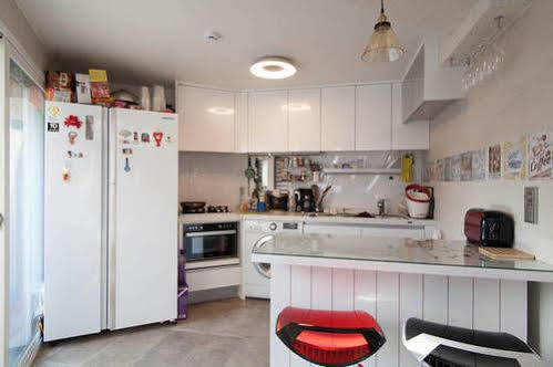 Cube Guesthouse Сеул Экстерьер фото